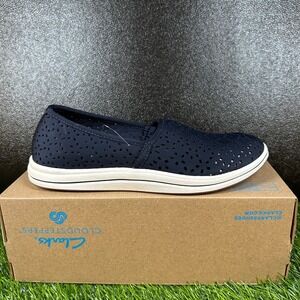 Clarks Cloudsteppers Breeze Emily Perforated‎ Slip On Comfort Loafers Womens 6 M